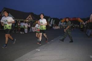 BIB: 
                            <button type="button" onclick="openModal(3530580)" class="btn btn-primary btn-sm float-right btn-popup" data-toggle="modal" data-target=".modal-high-quality">
                        <i class="fas fa-shopping-cart"></i> Add to Cart
                    </button>
                                            <button type="button" onclick="isThisMe(3530580, true)" class="btn btn-success btn-sm float-right btn-popup btn-isme hidden" data-toggle="tooltip" data-placement="bottom" title="นี่คือรูปของคุณใช่ไหม คลิกที่นี่เพื่อเอาเข้าอัลบั้ม">
                        <i class="fas fa-plus"></i> Add to album
                    </button>
                    <button type="button" onclick="isThisMe(3530580, false)" class="btn btn-warning btn-sm float-right btn-popup btn-isnotme hidden">
                        <i class="fas fa-ban"></i> Remove from album
                    </button>